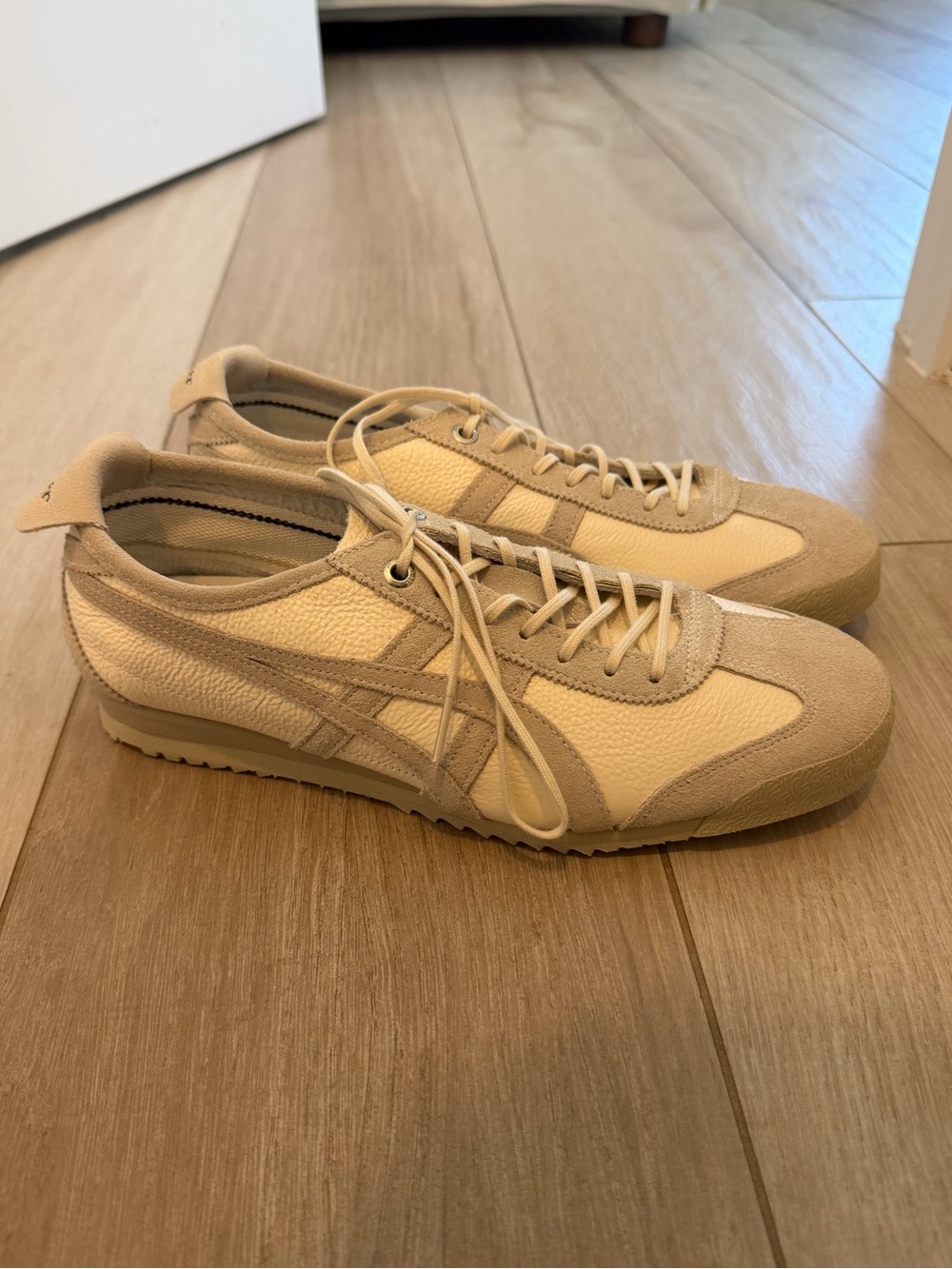 Onitsuka Tiger Sneakers